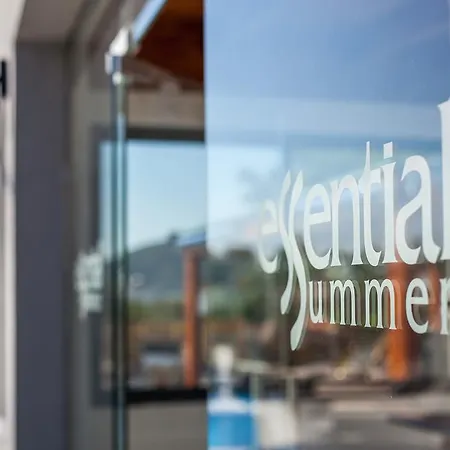 Essential Summer 5*